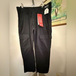 MENS Wrangler Aspen Cargo Pants. NWT. Size 30X30.